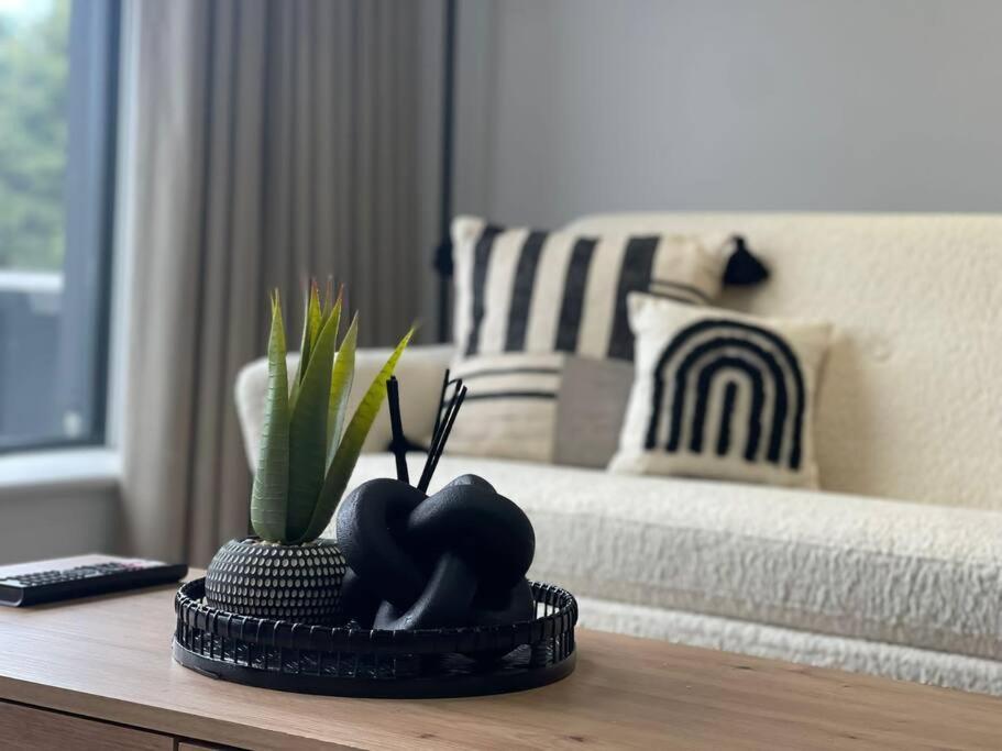 Trendy Apartment In Cardiff Free Parking מראה חיצוני תמונה