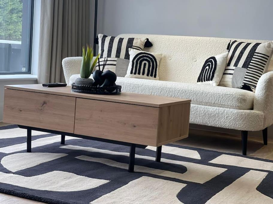 Trendy Apartment In Cardiff Free Parking מראה חיצוני תמונה