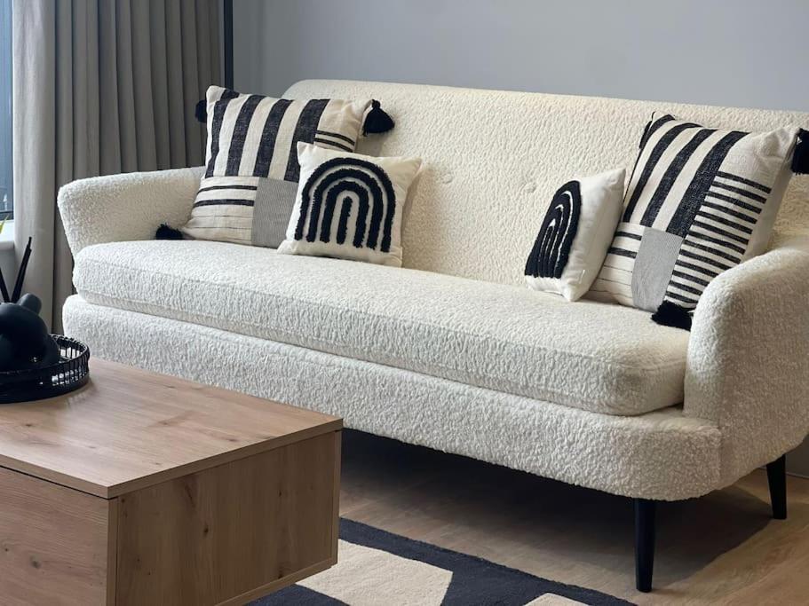 Trendy Apartment In Cardiff Free Parking מראה חיצוני תמונה