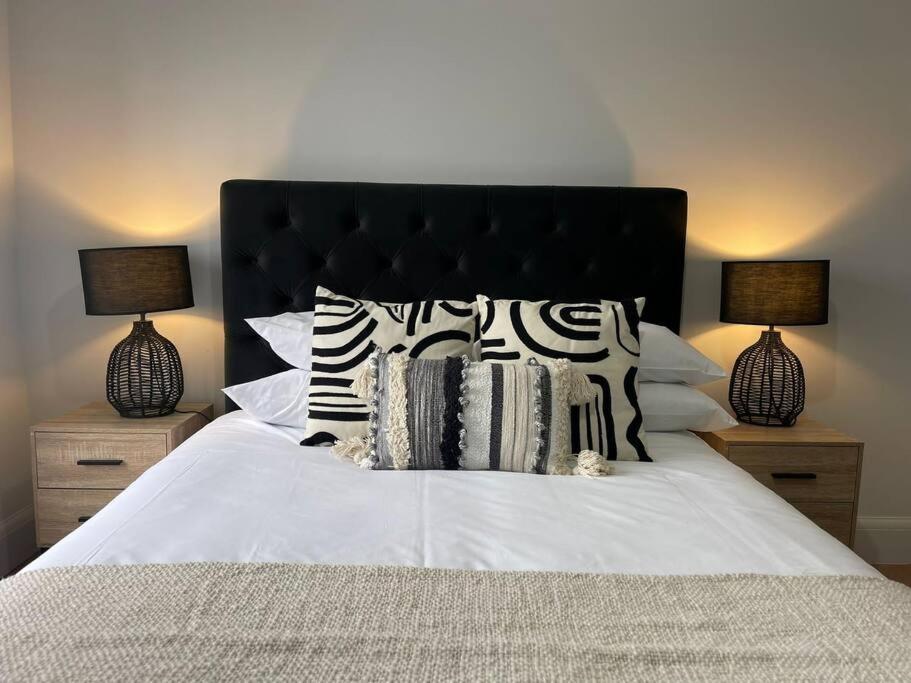 Trendy Apartment In Cardiff Free Parking מראה חיצוני תמונה