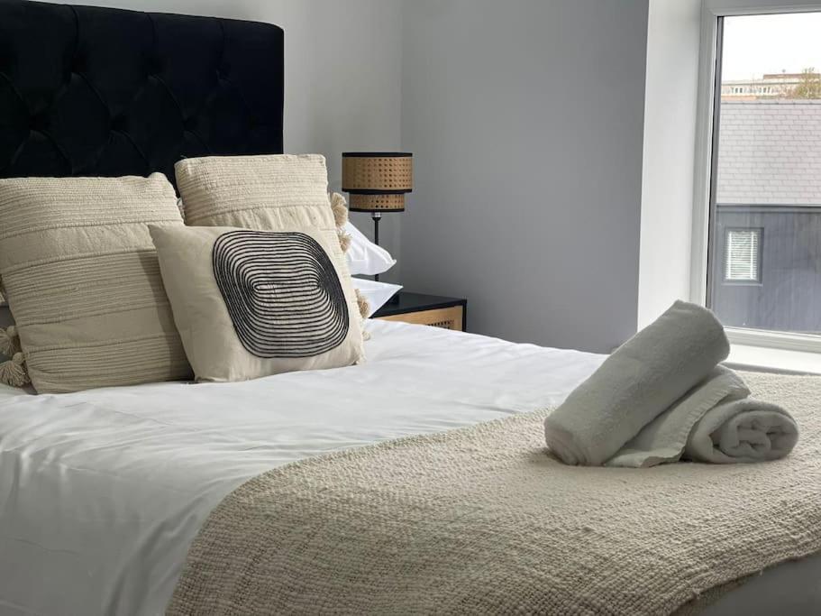 Trendy Apartment In Cardiff Free Parking מראה חיצוני תמונה