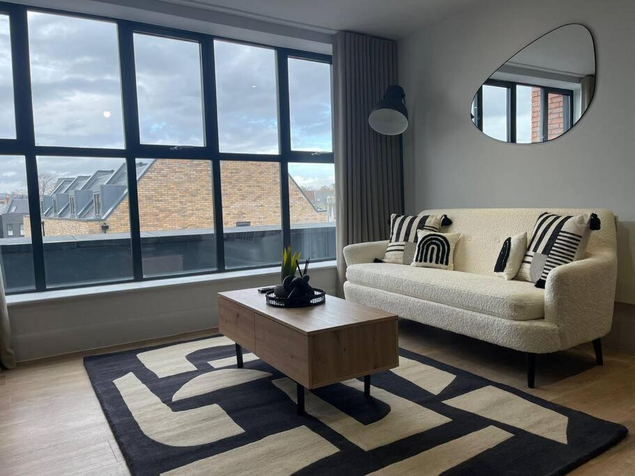 Trendy Apartment In Cardiff Free Parking מראה חיצוני תמונה